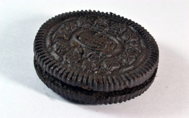 Oreo cookies were first sold on this day in 1912.  How do you eat yours?