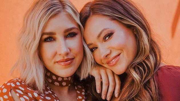 Maddie & Tae’s Maddie Marlow offers a look back at her wedding planning on ‘Say Yes to the Dress’