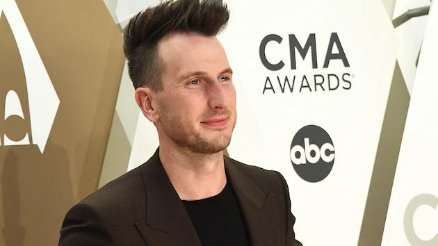Russell Dickerson delivers surprise wedding, first dance song for quarantined couple