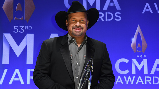 Garth Brooks steps aside as an Entertainer of the Year contender