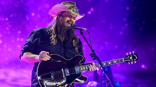 Chris Stapleton cancels festival show due to “non-COVID related illness