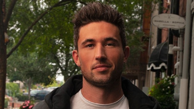 Michael Ray say he's “not perfect” after challenges of 2020
