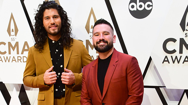 “He was the real star of the show”: Dan + Shay bring young fan onstage to sing “I Should Probably Go to Bed”